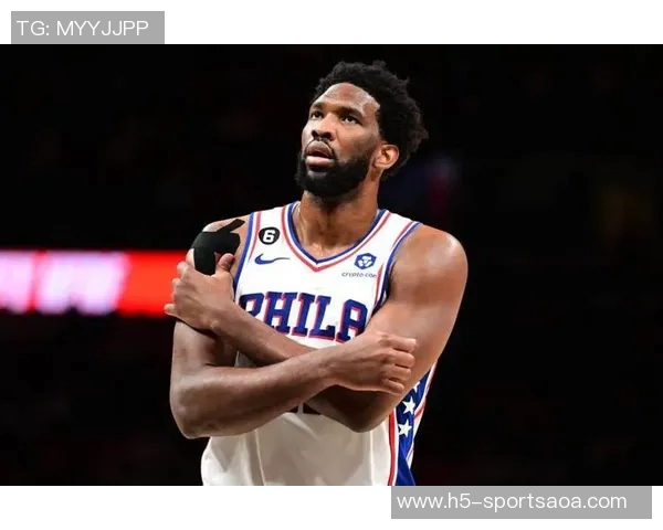 恩比德与韦尔斯对决引发争议一肘一倒哨声频频响起